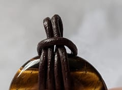 caw's paw knot celtic necklace