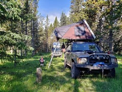 Land Rover Discovery 2 with iKamper camping setup