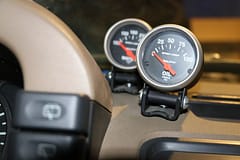 Aftermarket Gauges in older Land Rover