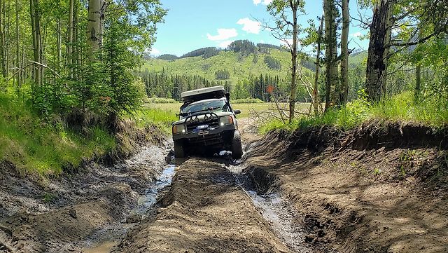 Land Rover Overland External Modifications and Add-ons | Off-Road Discovery