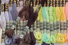 DMC 08 - 09 skeins compared